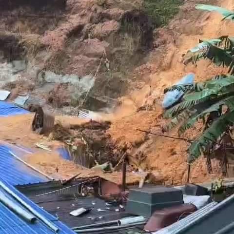 金马仑周一下午豪雨　河堤山坡崩塌9住家受影响