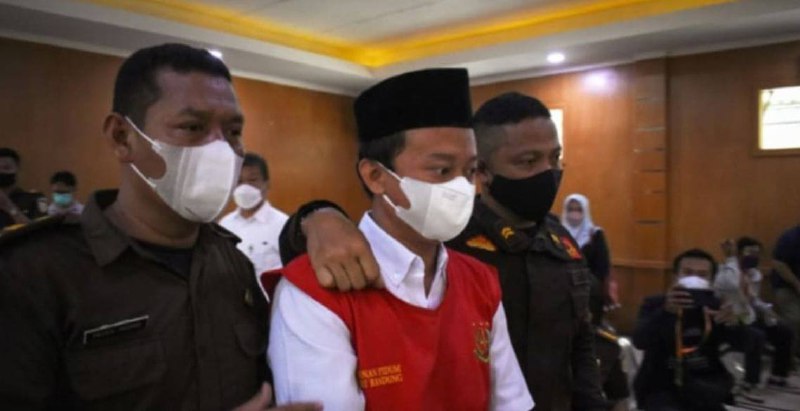 性侵13名女学生导致至少八人怀孕 印尼教师被判死刑