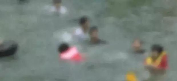 五旬中国男子在韩国溺亡 一同落水的妻子被救起